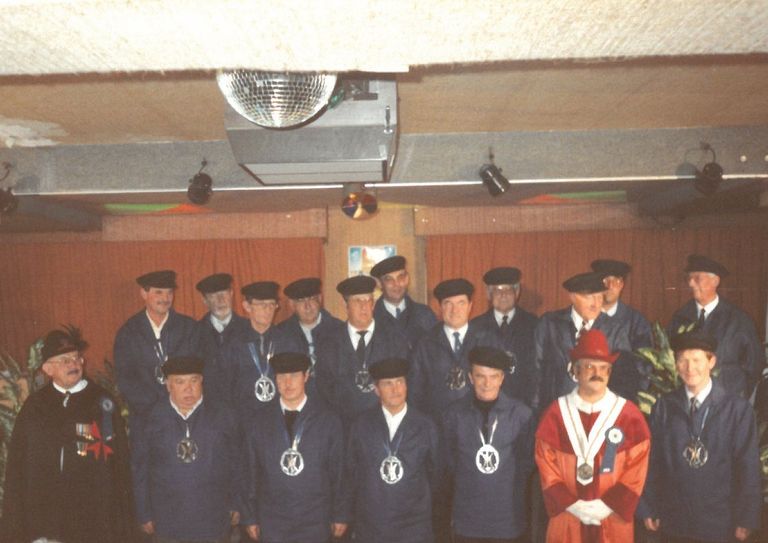 Première photo officielle lors du premier chapitre en 1991
