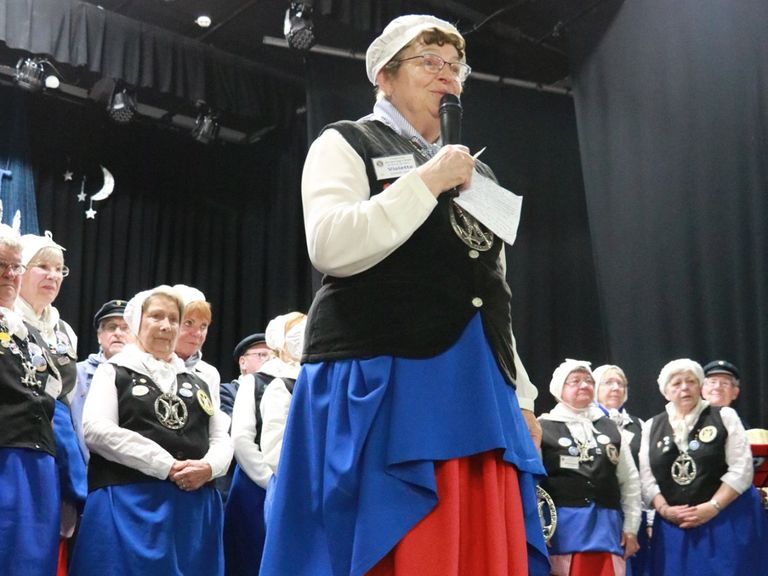 Tenue traditionnelle de la femme du marin berckois